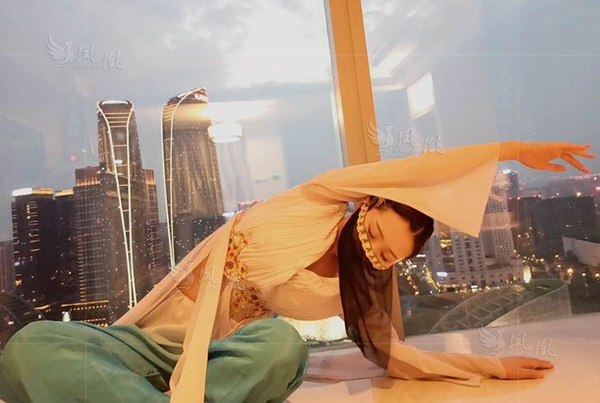 朋友带我去杭州一家男子桑拿spa会所,强烈推荐给兄弟们 朋友带我去杭州一家男子桑拿spa会所,强烈推荐给兄弟们